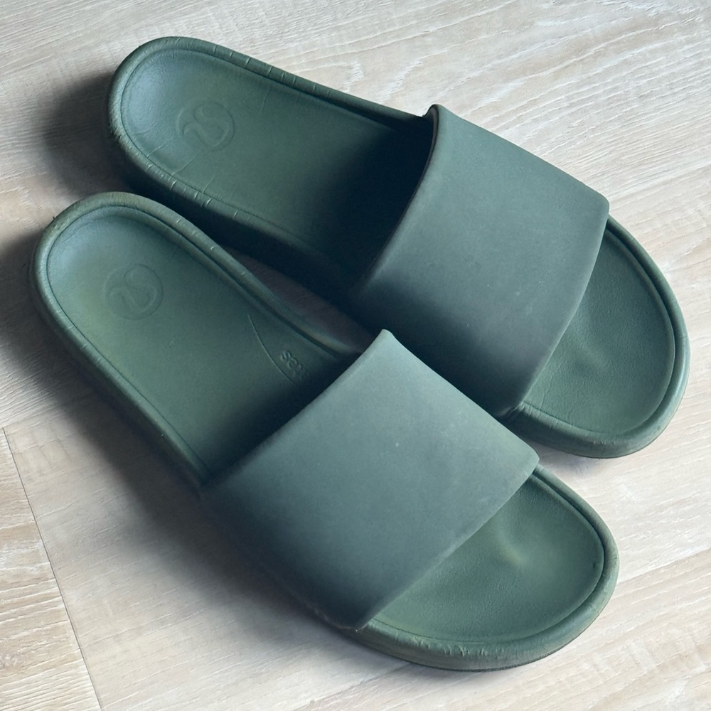 lululemon athletica mens greens slide sandals